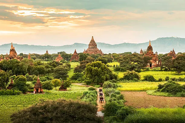 ancient-temples-in-bagan-myanmar