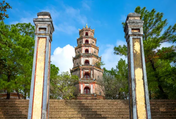 vietnam-history-tradition-and-nature