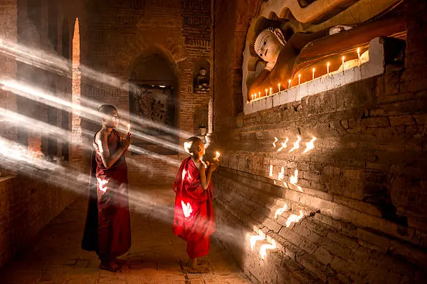 young-buddhist-monks-in-myanmar